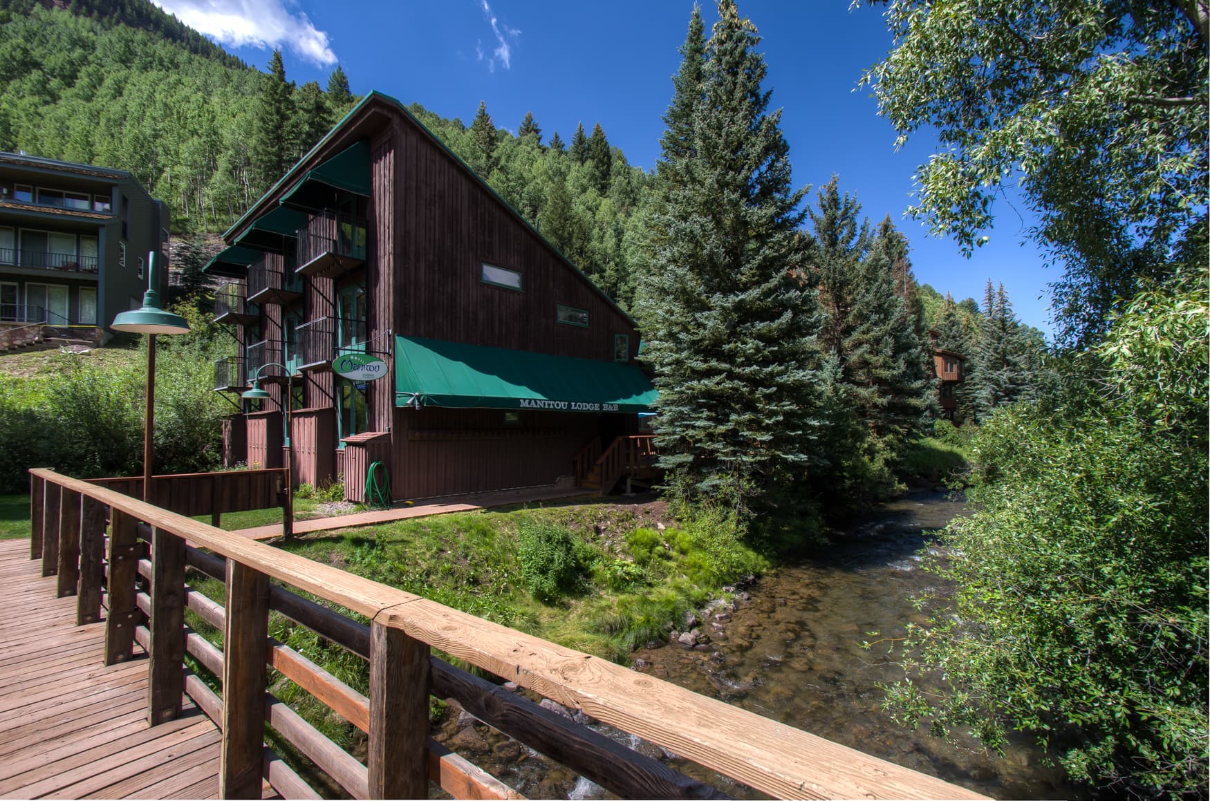 River bridge Exterior