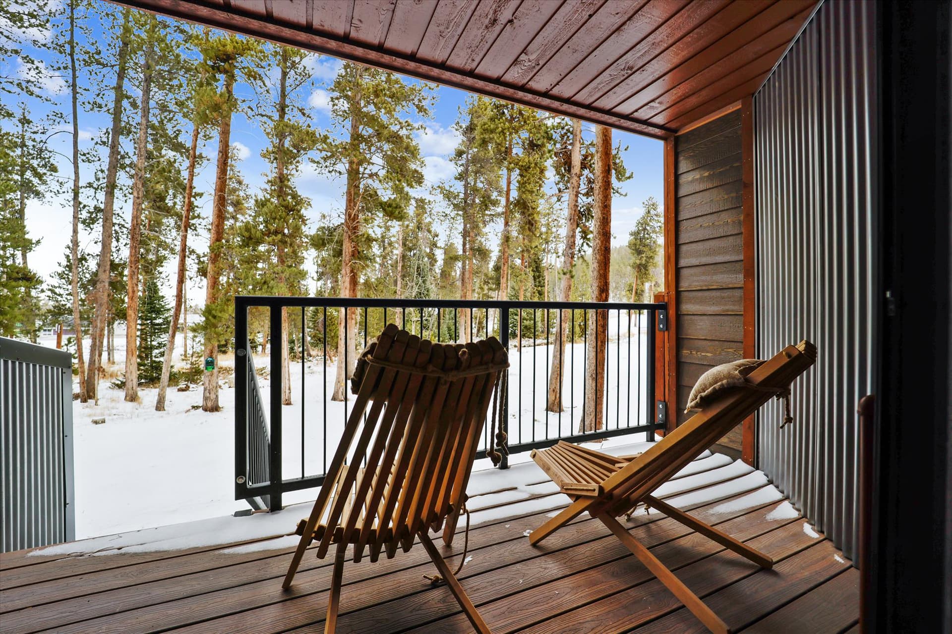 Patio, Atrium 003, Breckenridge Vacation Rental