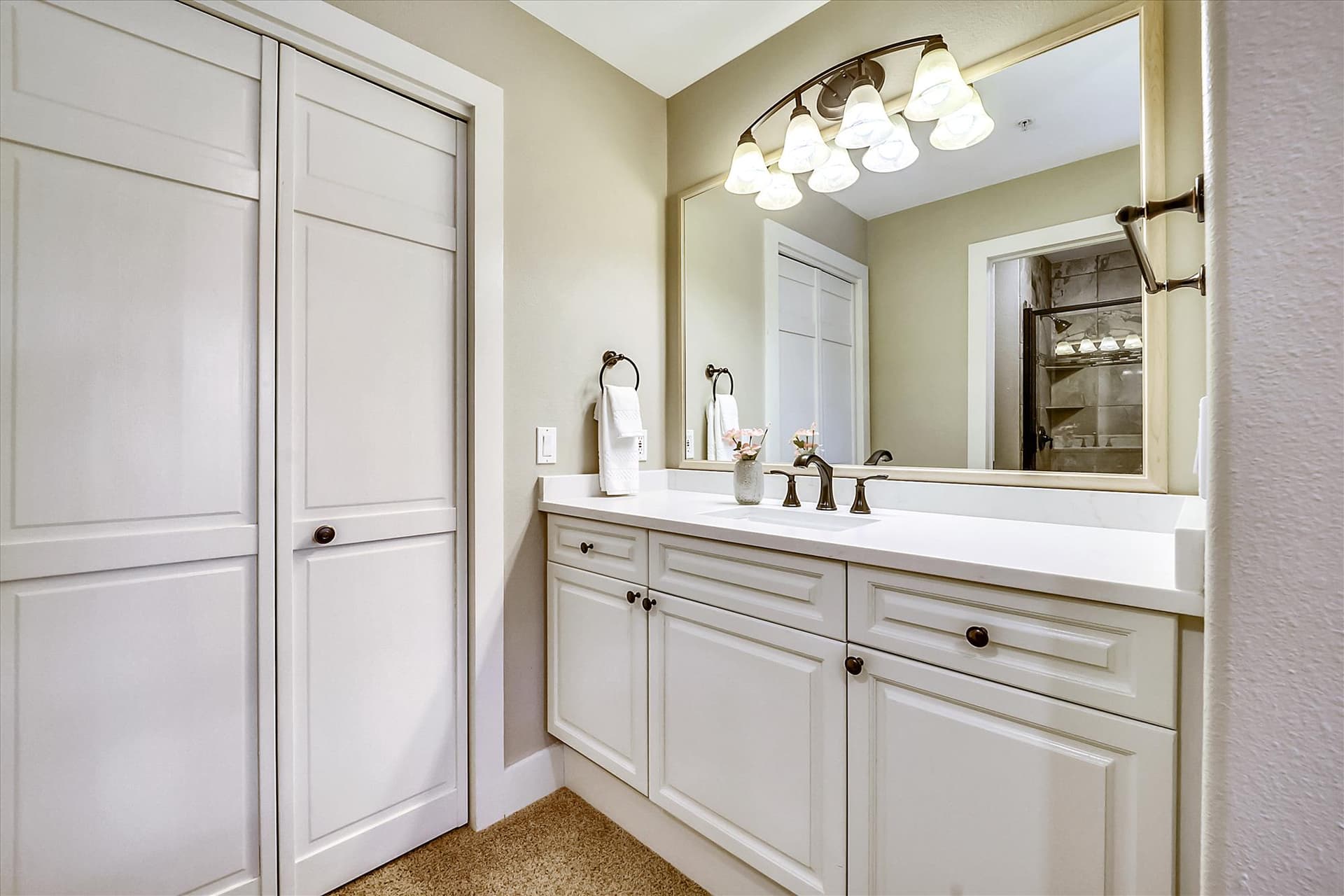 Bathroom - Corral 306E - Breckenridge Vacation Rental