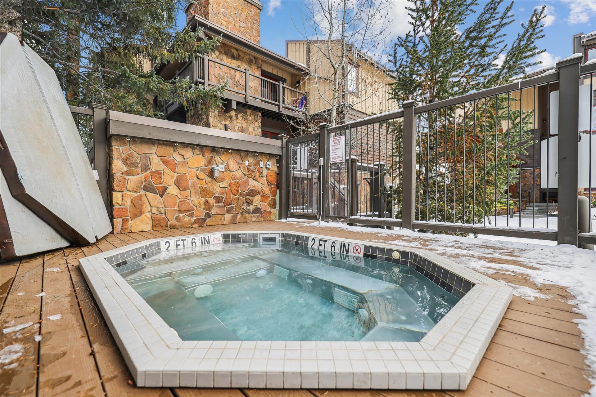 Hot Tub - Double Eagle B12 - Breckenridge Vacation Rental