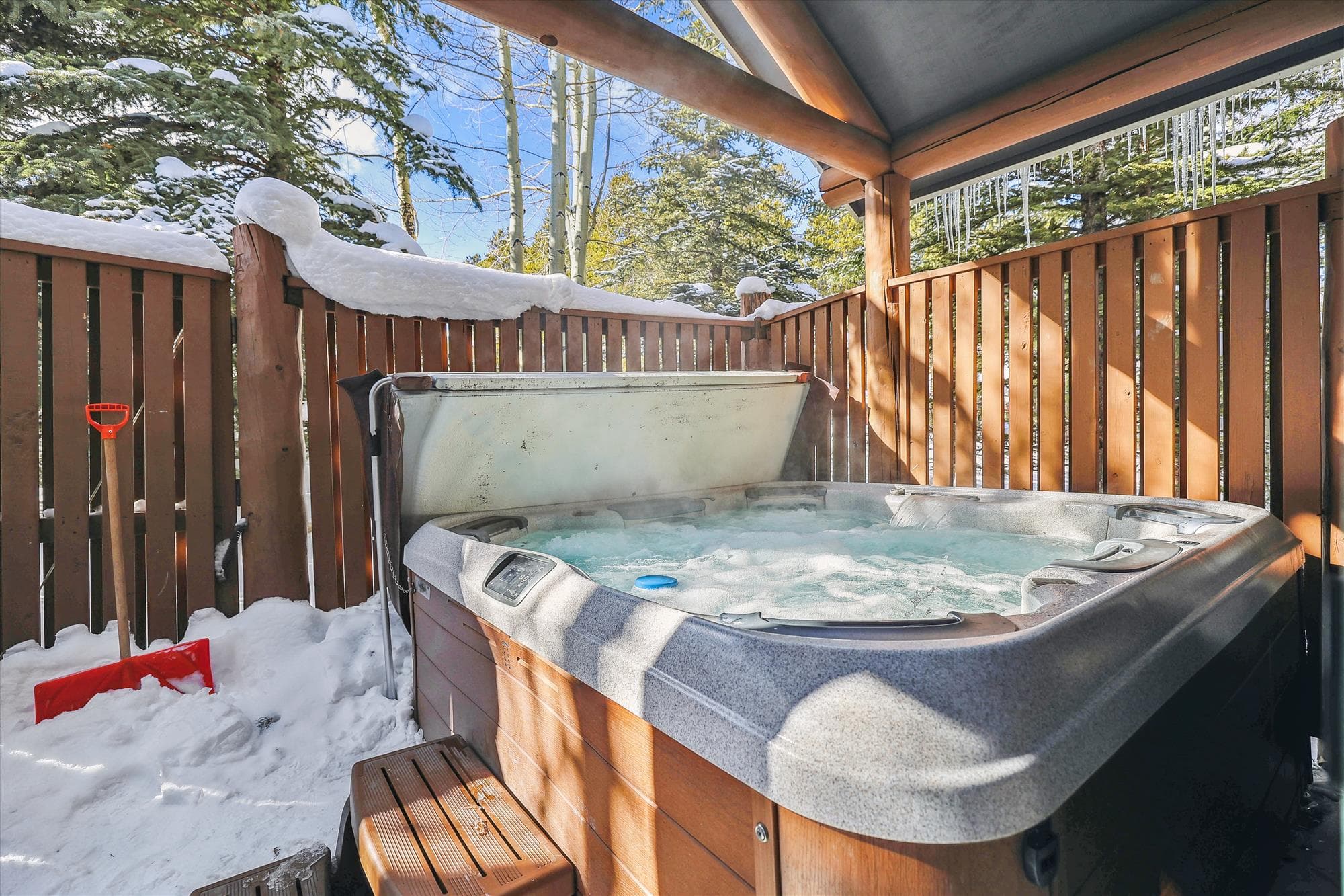 Hot Tub - Elk Ridge 432 - Breckenridge Vacation Rental