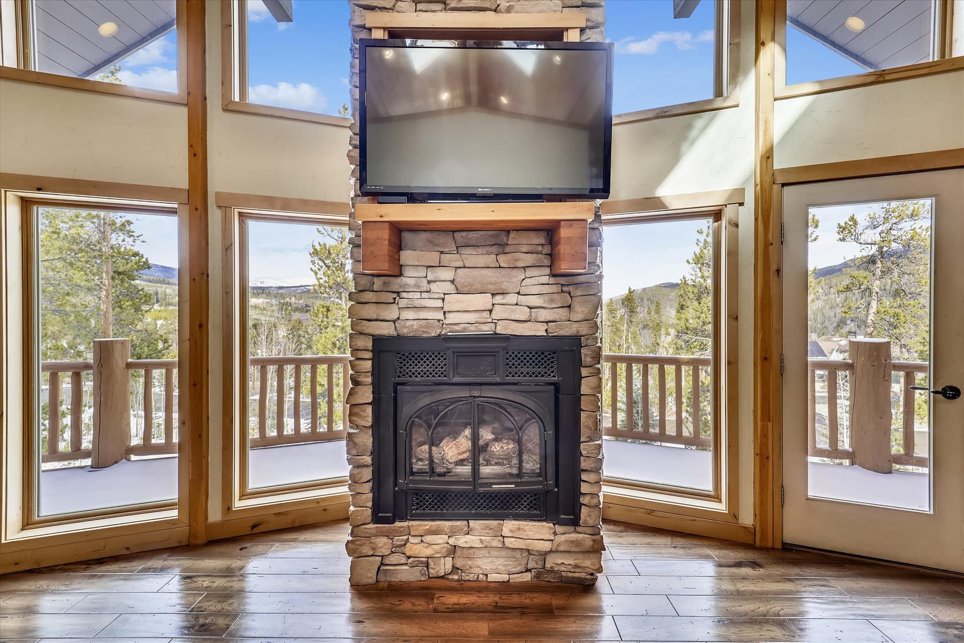 Living Area - Highfield Trail - Breckenridge Vacation Rental
