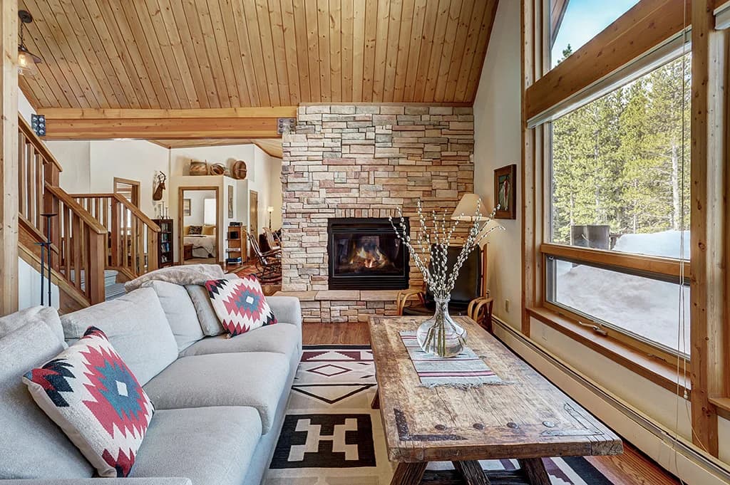 Living Area - Lodge at Boreas Pass - Breckenridge Vacation Renal
