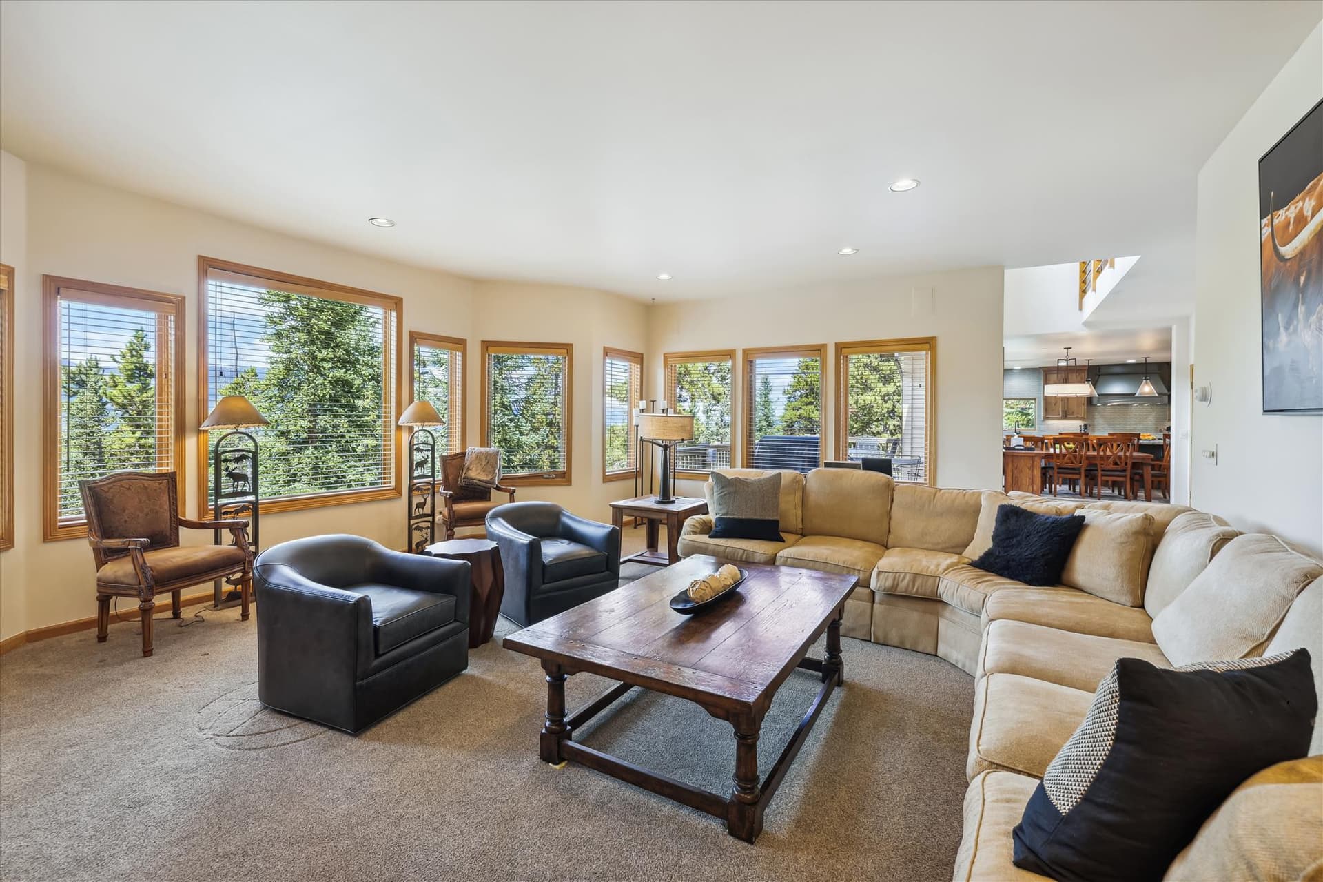Living Area - Mountain View Lodge - Breckenridge Vacation Rental