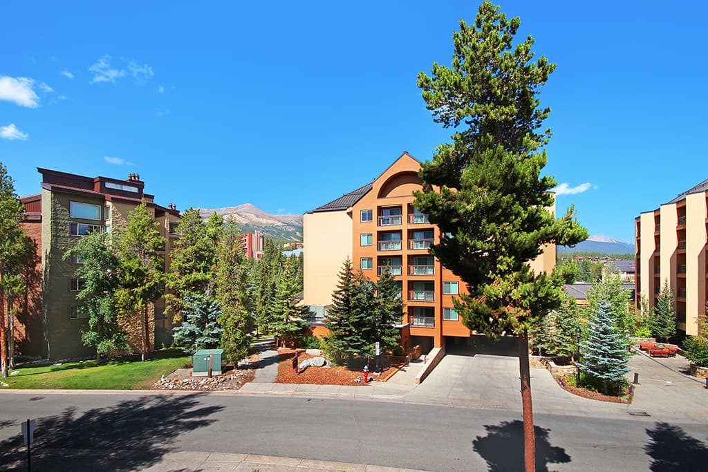 Exterior - Mountainwood 301 - Breckenridge Vacation Rental