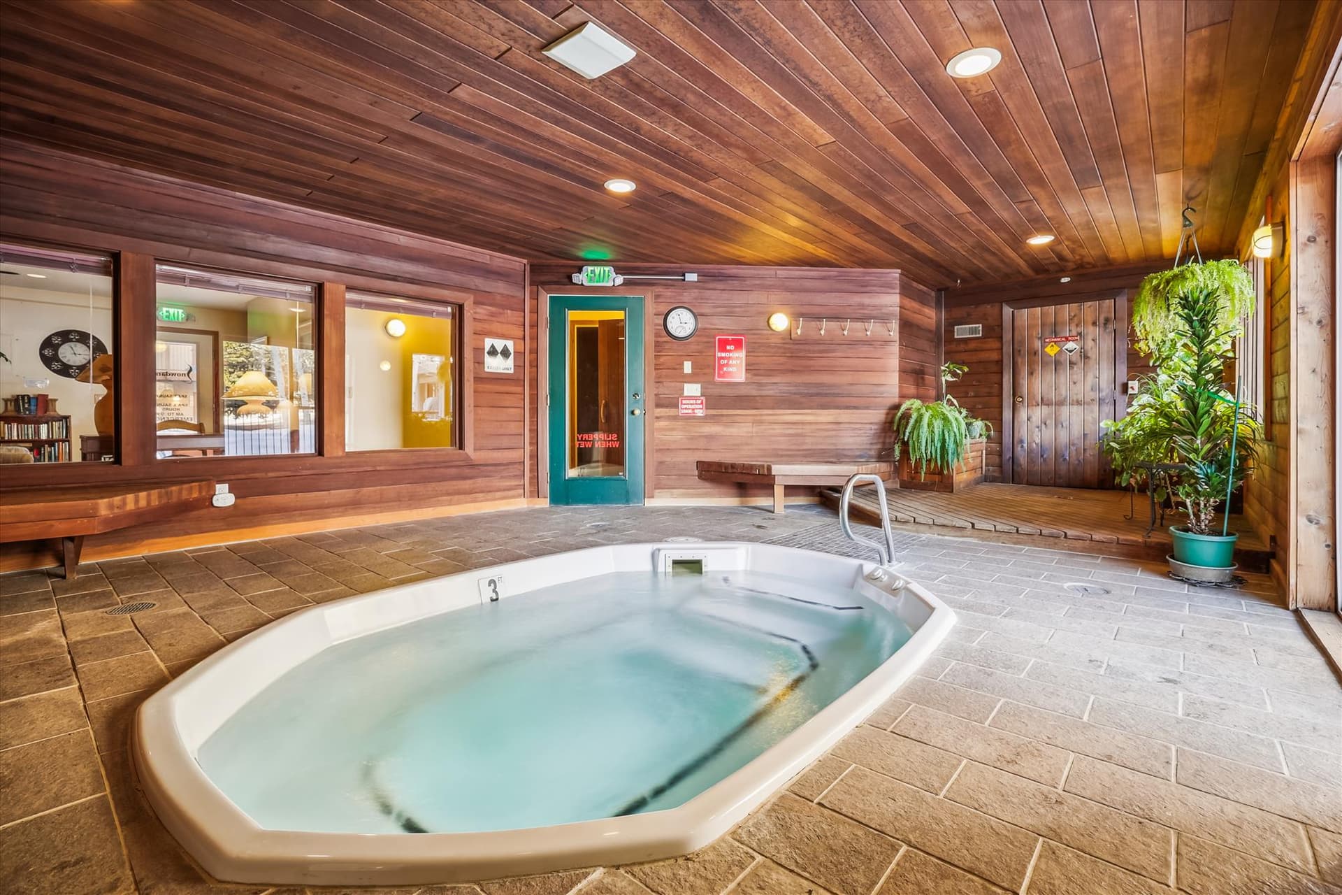 Hot Tub, Snowdance 102A, Breckenridge Vacation Rental