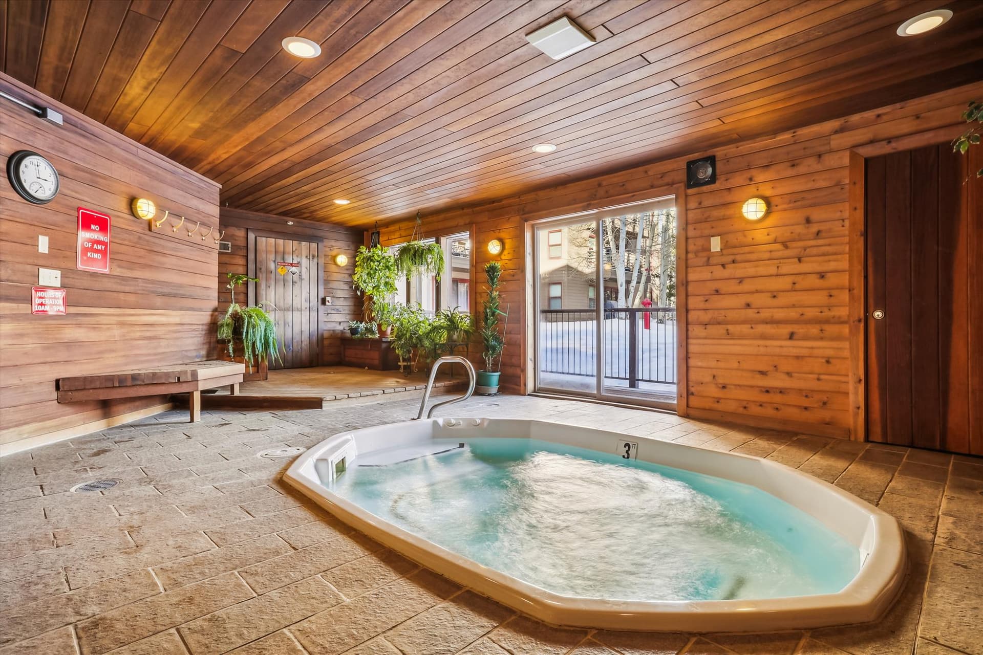 Hot Tub, Snowdance 102A, Breckenridge Vacation Rental