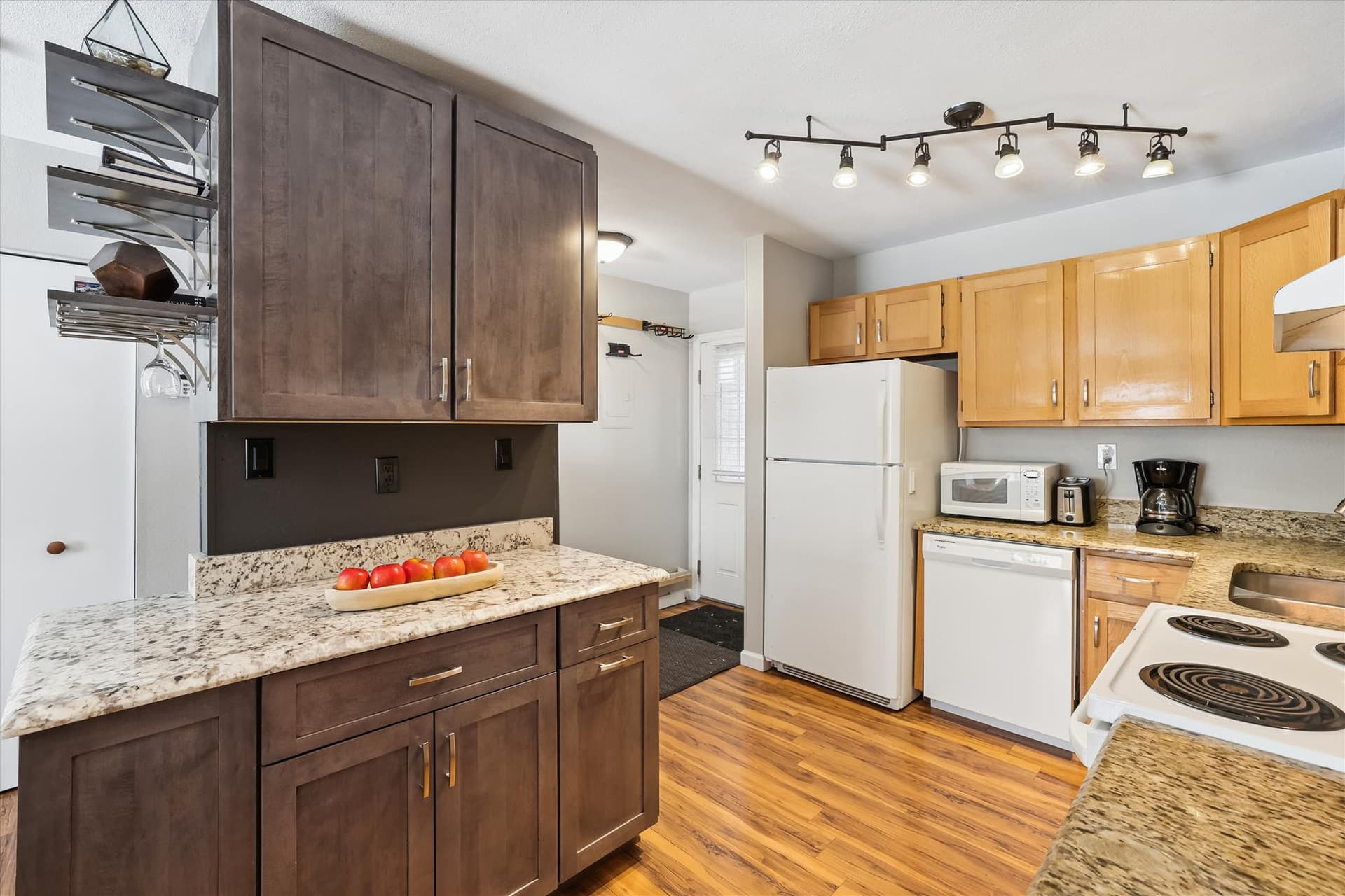 Kitchen, Snowdance 102A, Breckenridge Vacation Rental