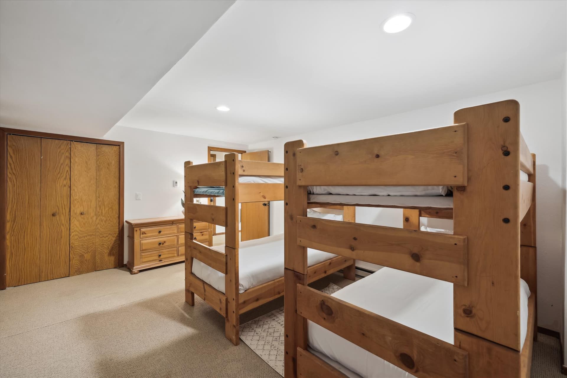 Bedroom, Twins Getaway at Meadow Creek, Breckenridge Vacation Rental