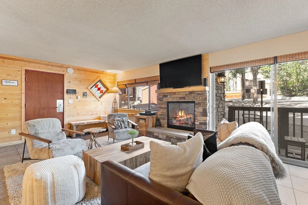 Living Area - Pine Ridge 15A - Breckenridge Vacation Rental