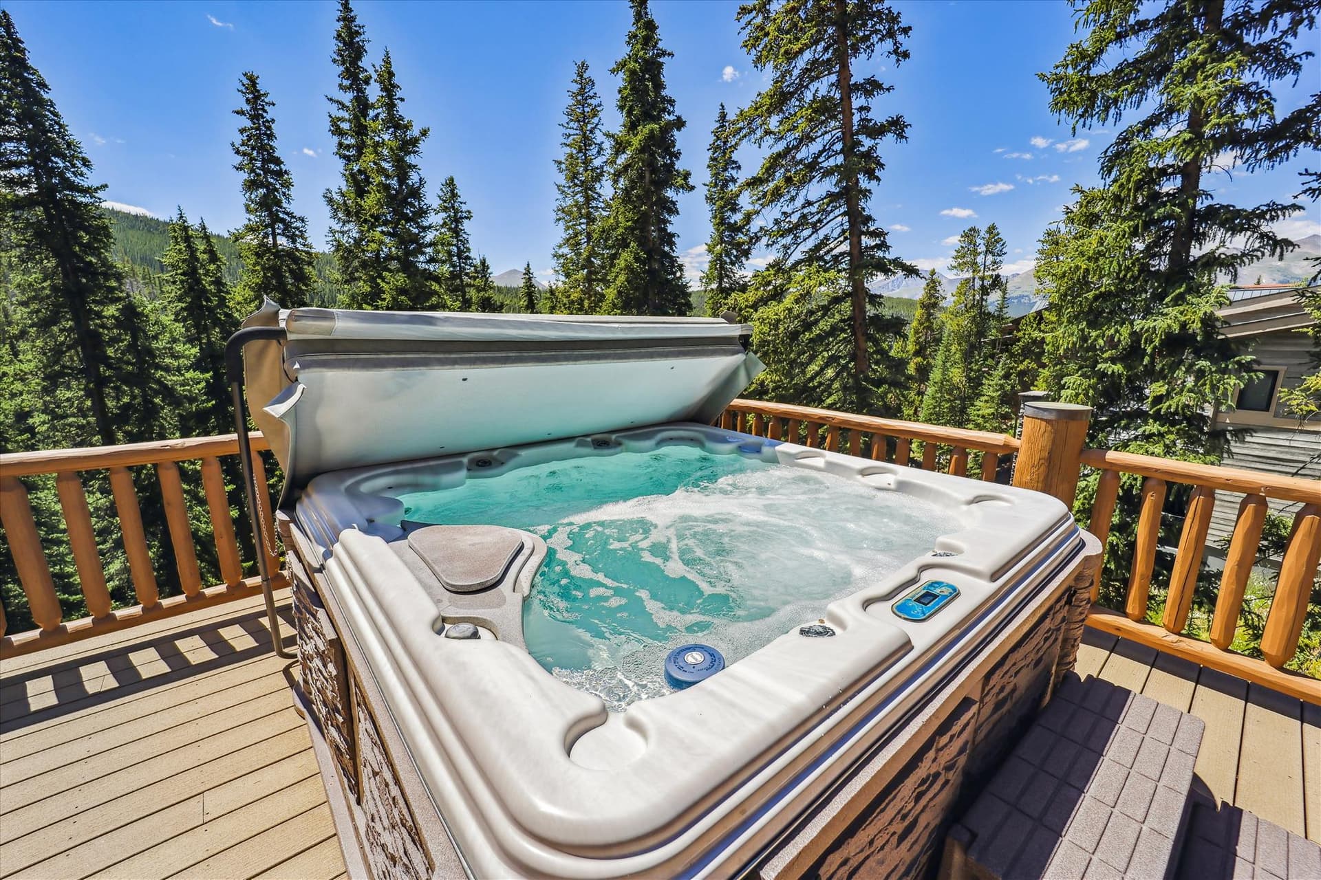 Hot Tub - Goldenview Lodge - Breckenridge Vacation Rental