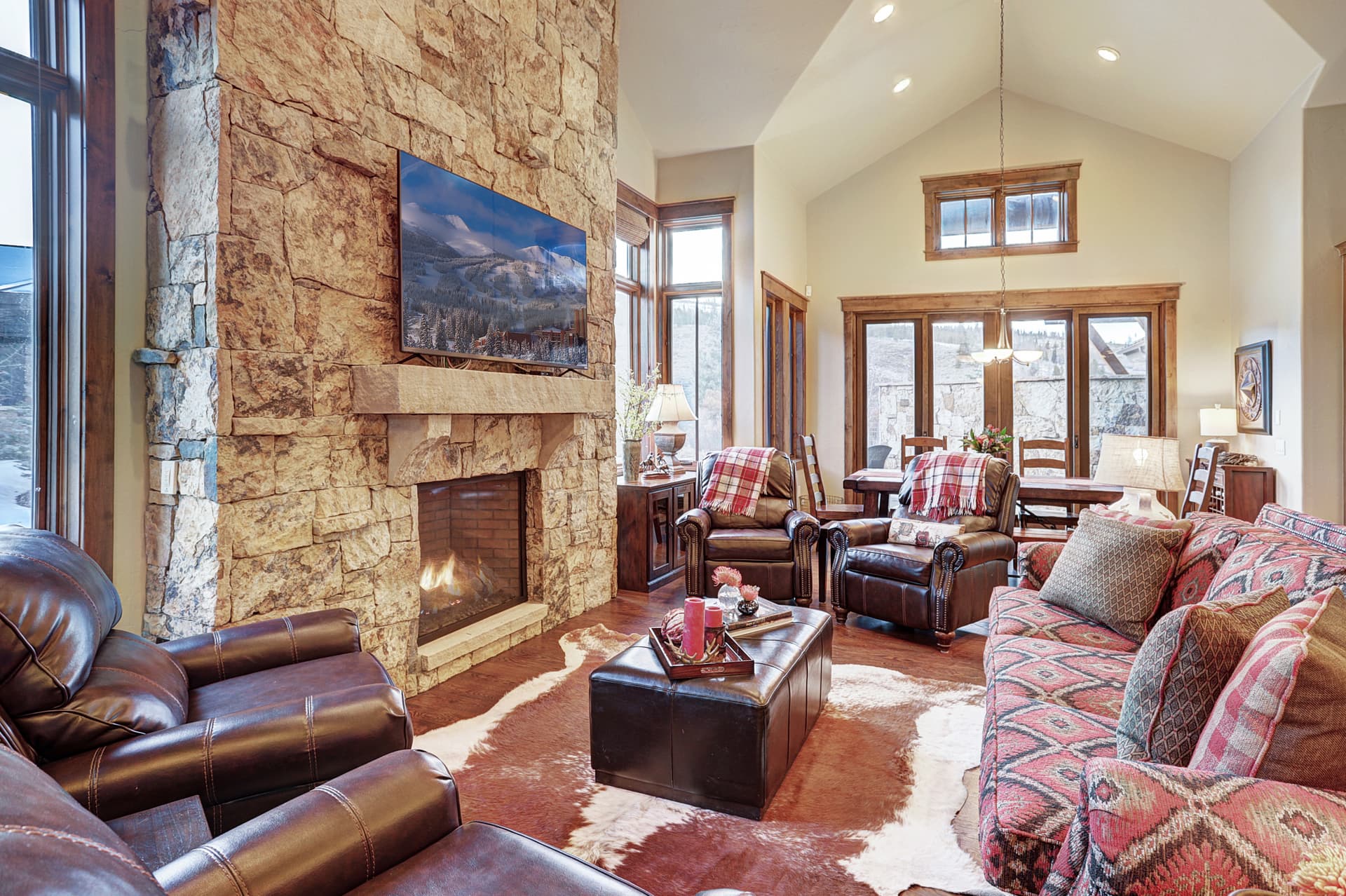 Living Area - Lone Star Lodge - Breckenridge Vacation Rental