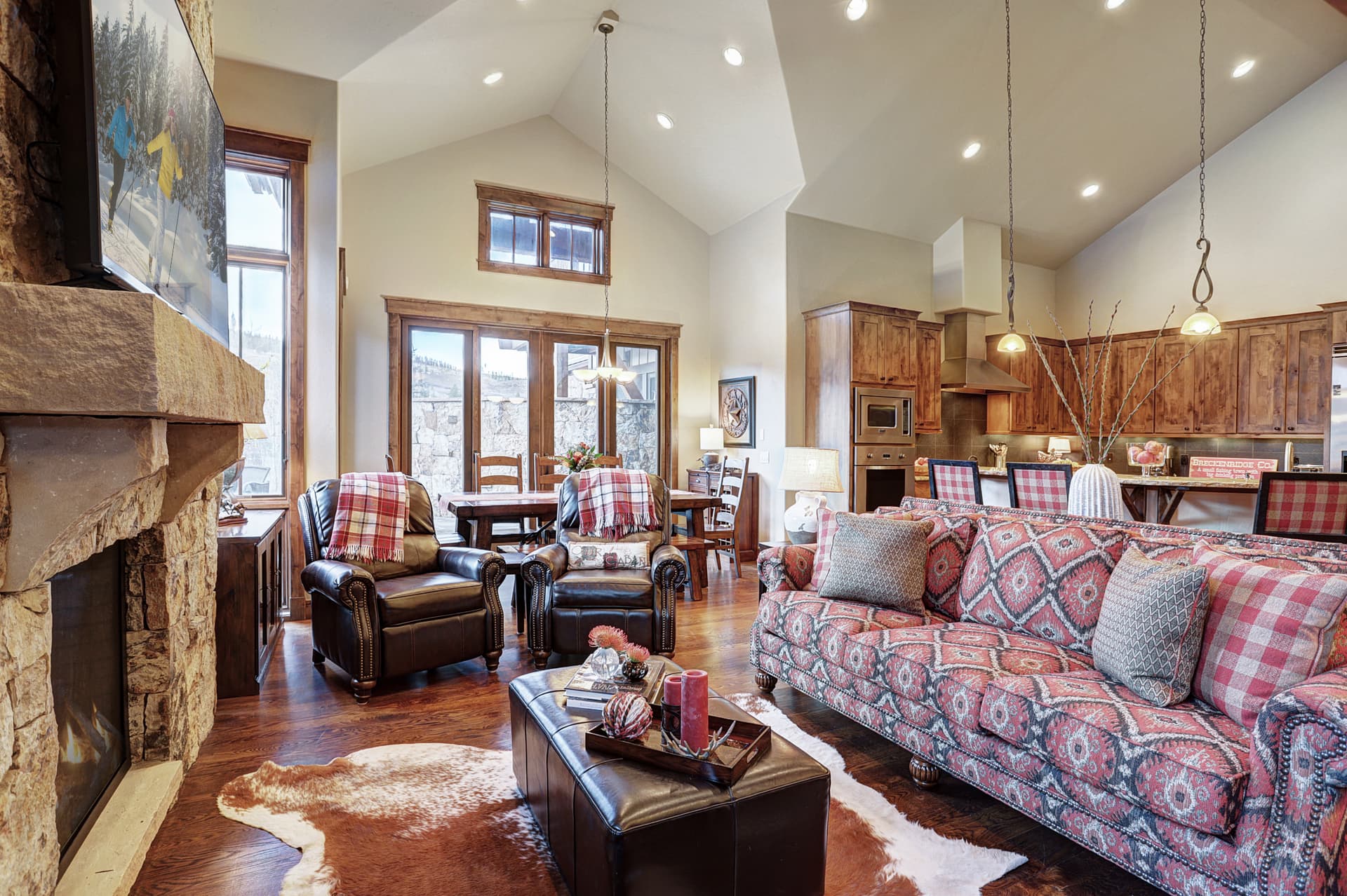 Living Area - Lone Star Lodge - Breckenridge Vacation Rental