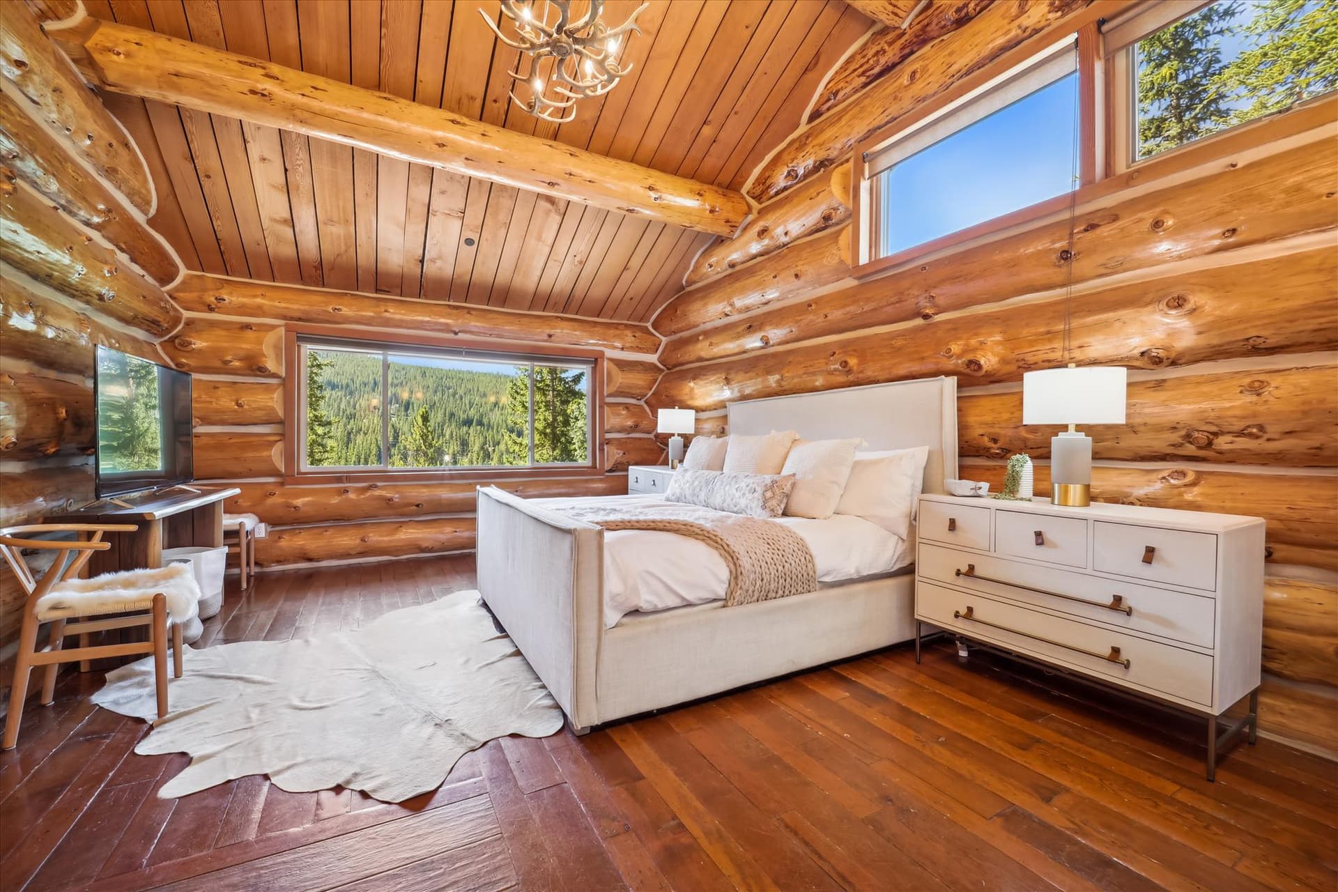 Bedroom - Modern Log Cabin - Breckenridge Vacation Rental