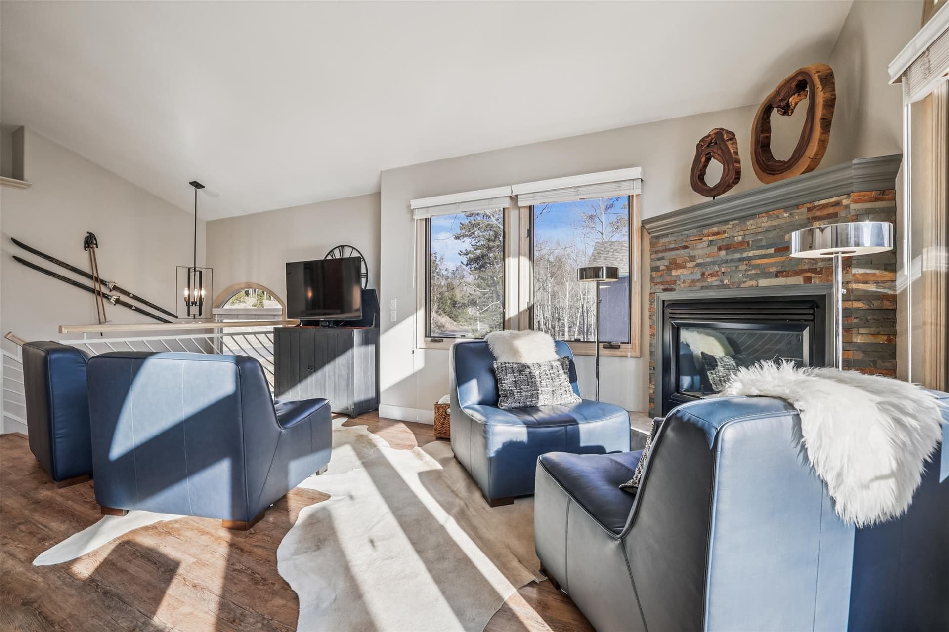 Living Area - Mount Royal Lookout - Frisco Vacation Rental