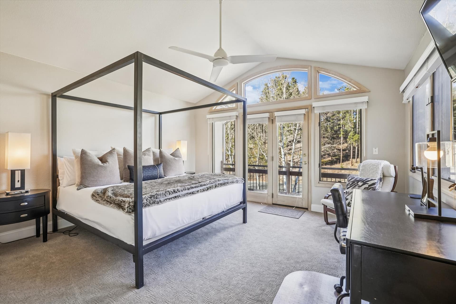 Bedroom - Mount Royal Lookout - Frisco Vacation Rental