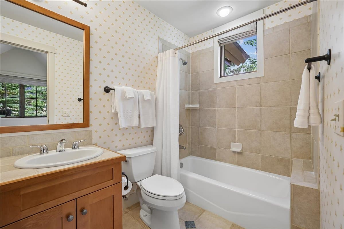 Bathroom - Trail Nest - Breckenridge Vacation Rental