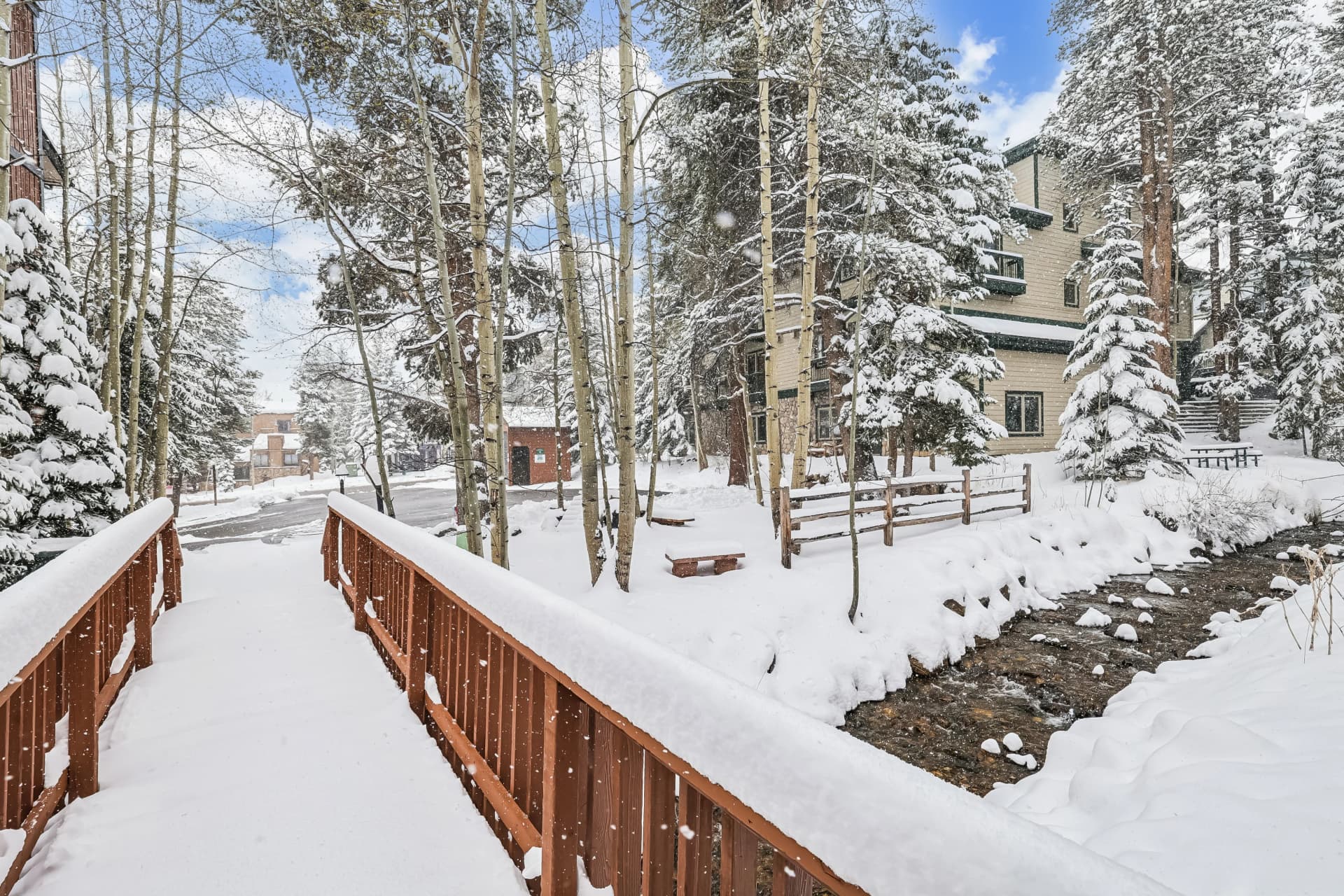 Exterior - 4 O'Clock Lodge D27 - Breckenridge Vacation Rental