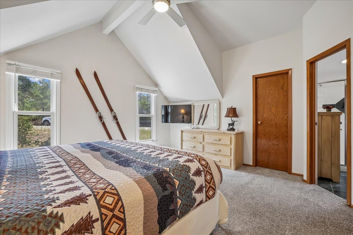 Bedroom - Tenderfoot Basecamp - Dillon Vacation Rental