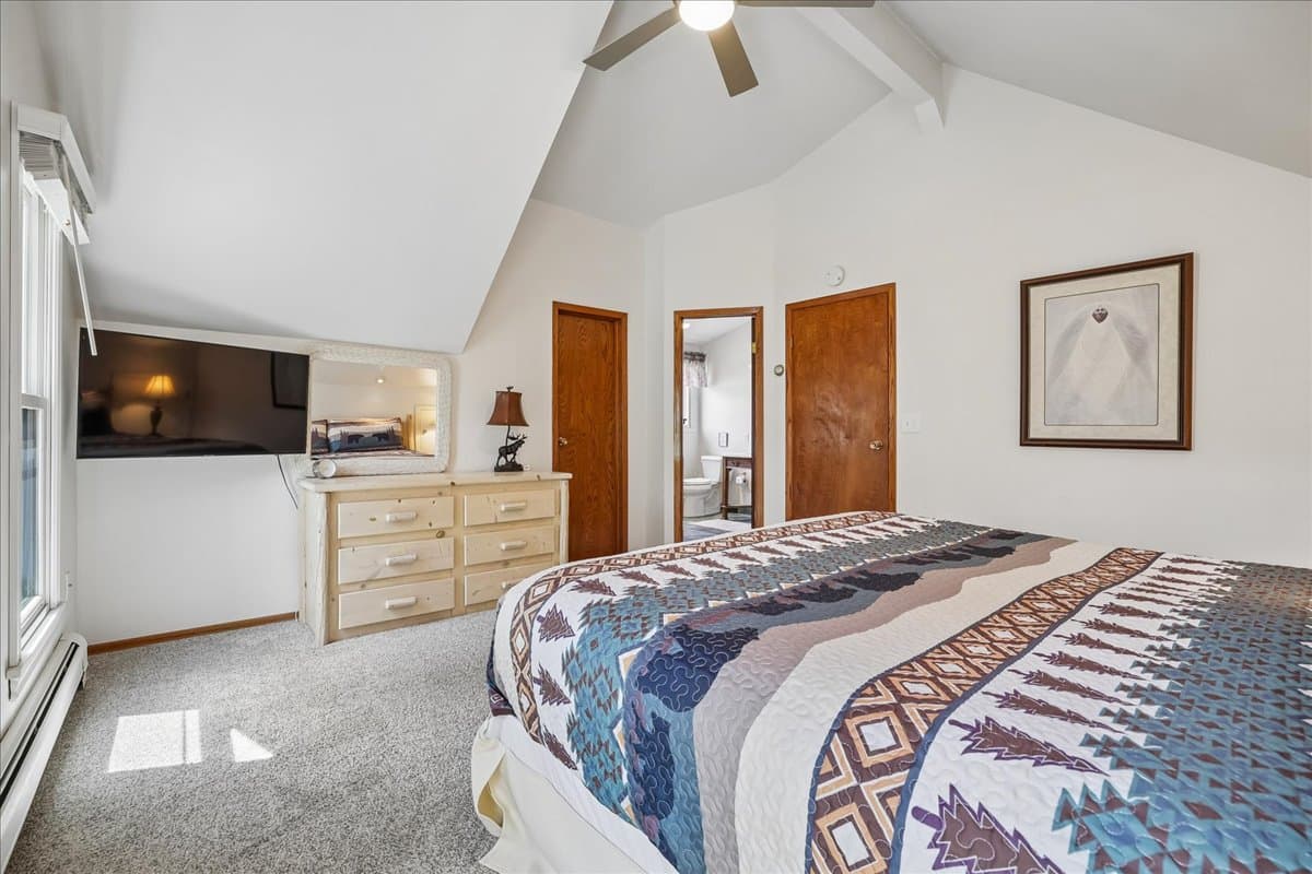 Bedroom - Tenderfoot Basecamp - Dillon Vacation Rental
