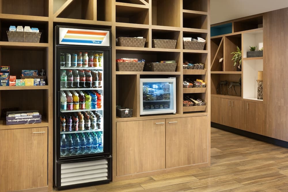 Snack bar