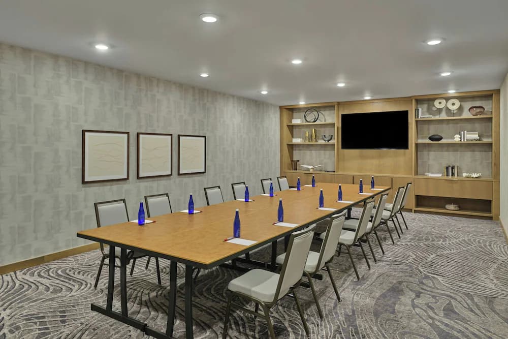 Meeting facility