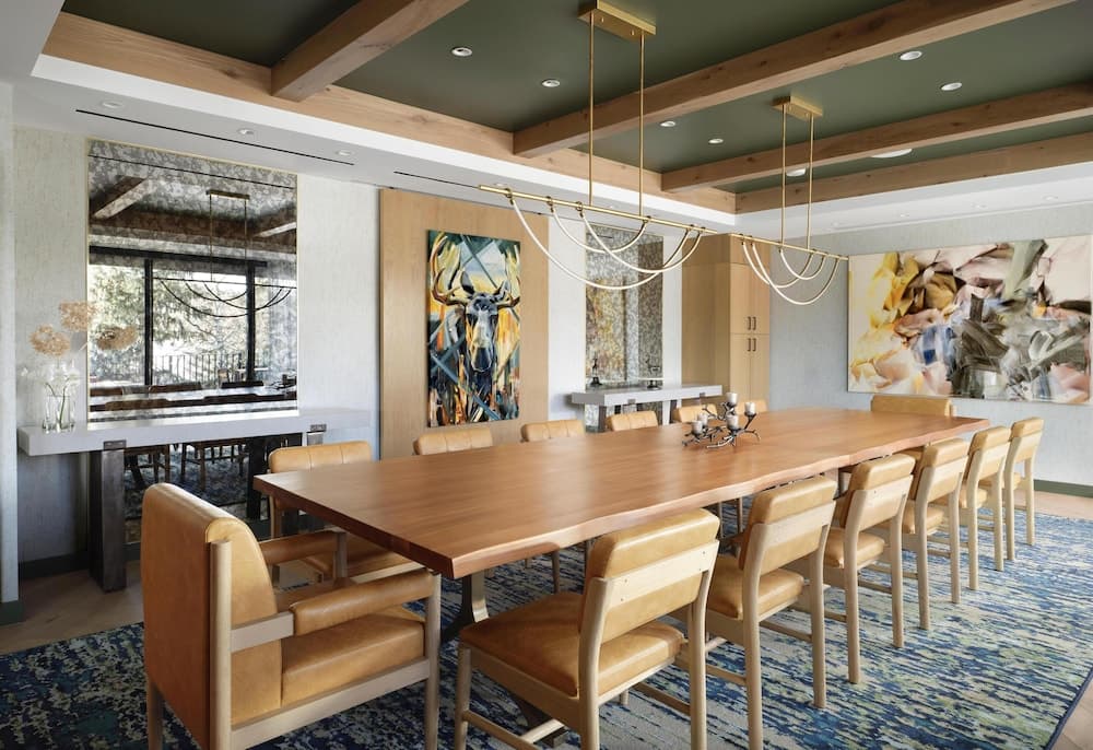 Meeting facility