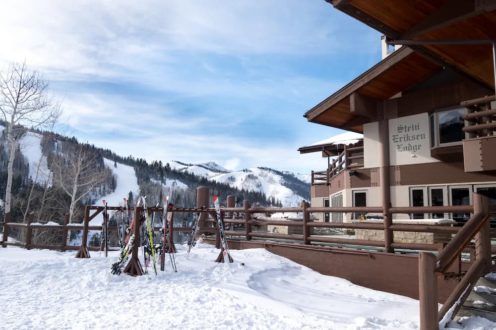 Snow and ski sports