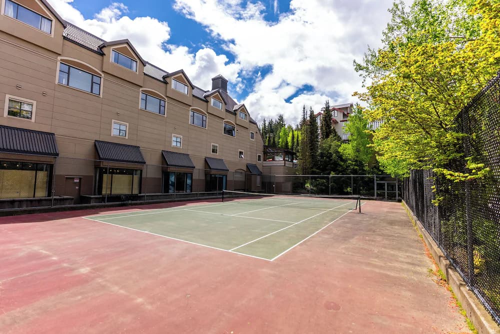 Tennis court
