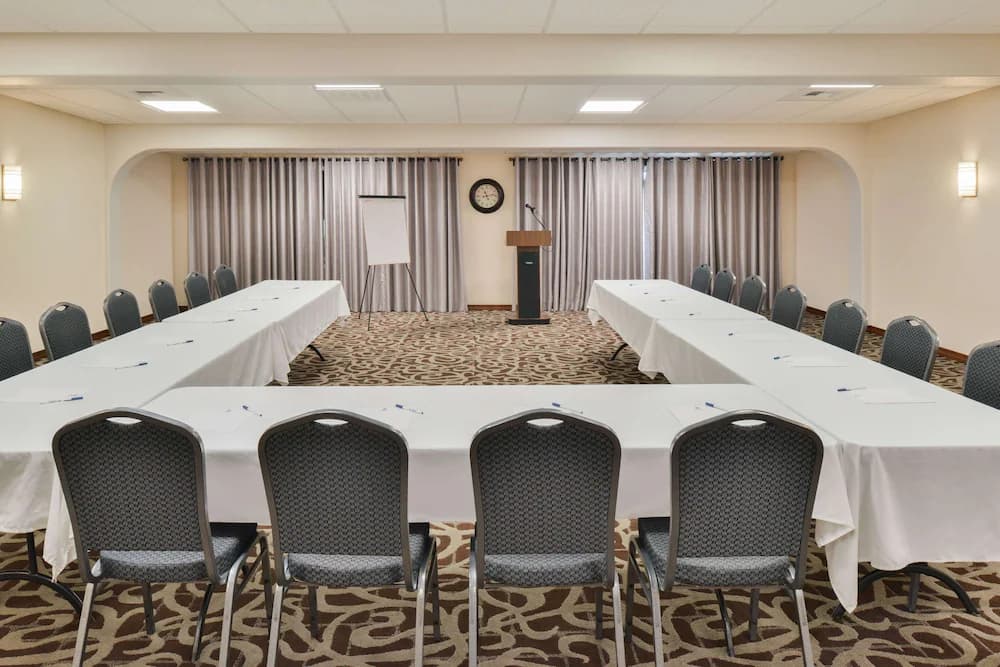 Meeting facility