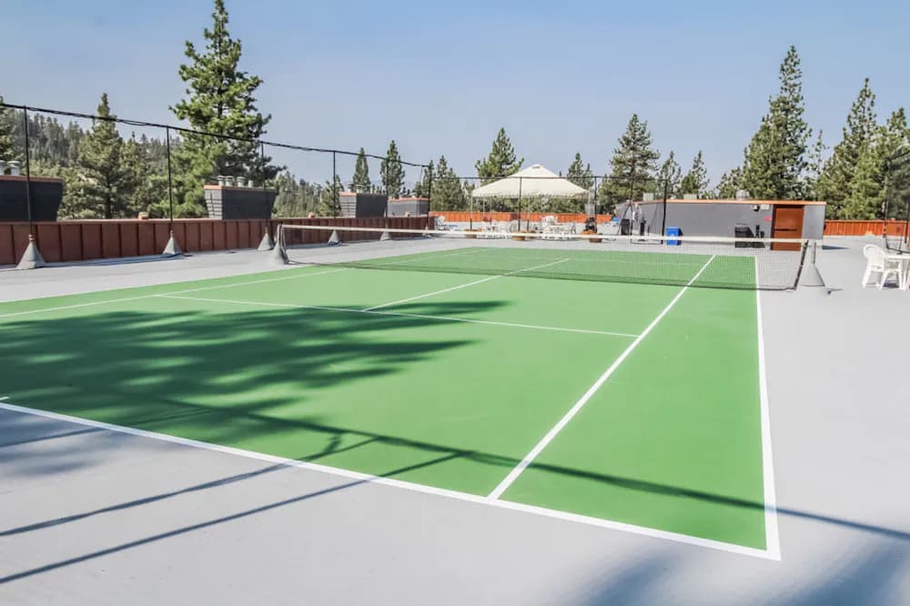 Tennis court