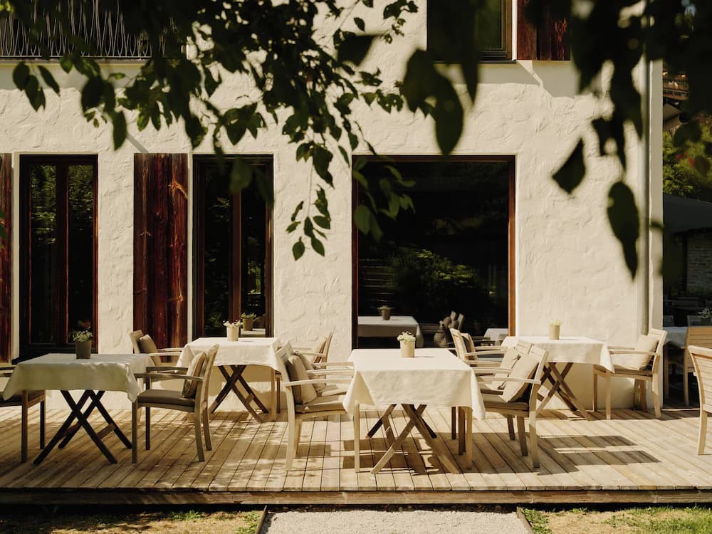 Sundeck