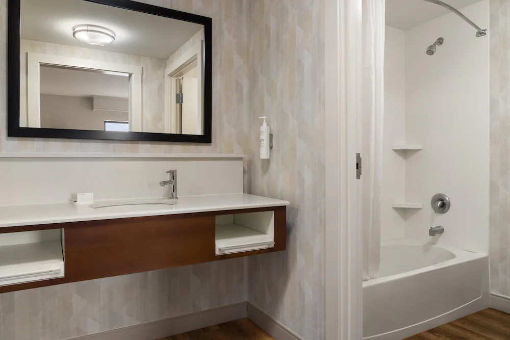 Bathroom shower