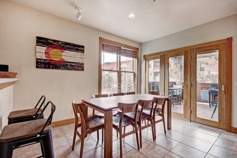 In-room dining