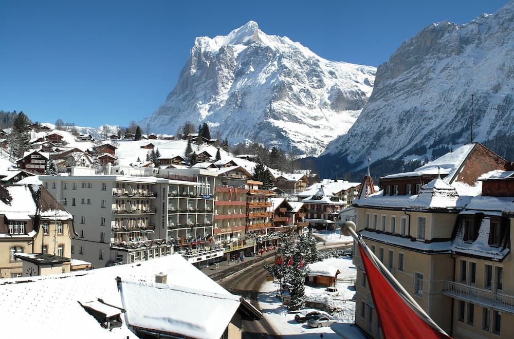 Skiing