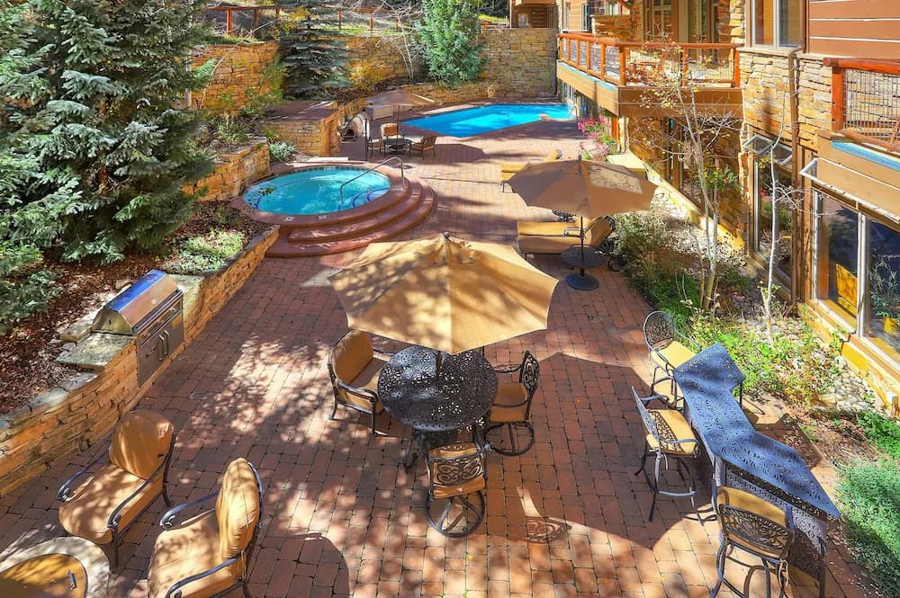 BBQ/picnic area