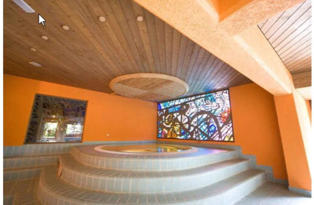 Indoor spa tub