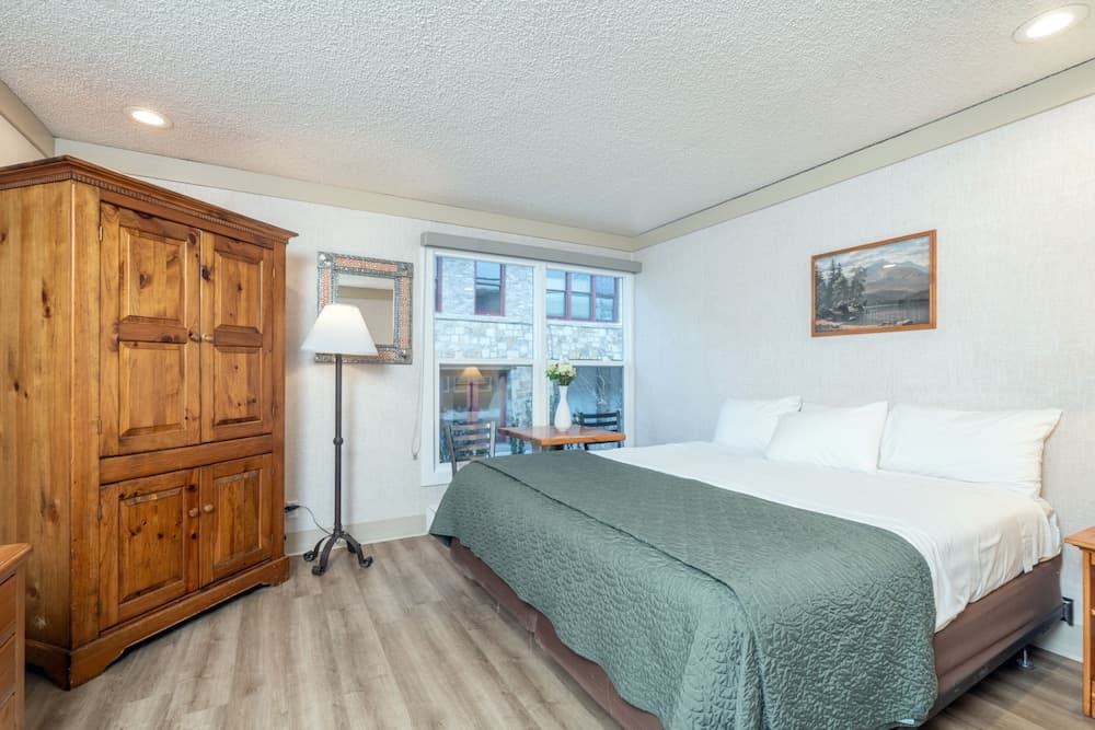 Primary image